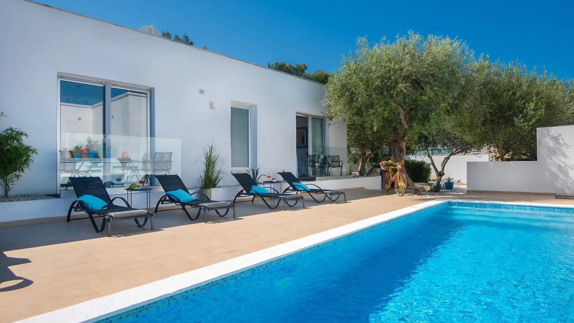 Monvidal Residence Pola 4*,