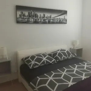 Gostinjska kuća Soba U Centru